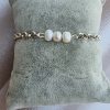 צמיד לאישה,צמיד פנינים,mfcollection jewelry,מעצבת תכשיטים,מעצבת תכשיטים ישראלית,מיה פינקלשטיין,מיה תכשיטים,צמיד פנינה,חנות תכשיטים,צמיד מעוצב